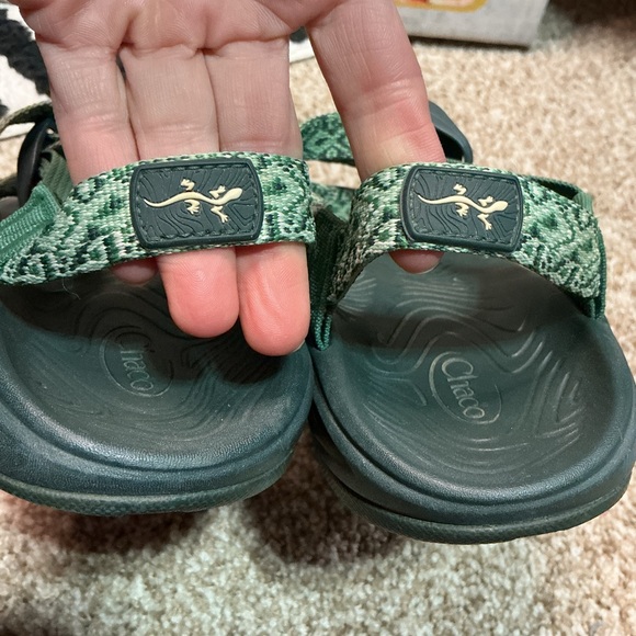 Chaco Green Patterned Sandals - Picture 4 of 8